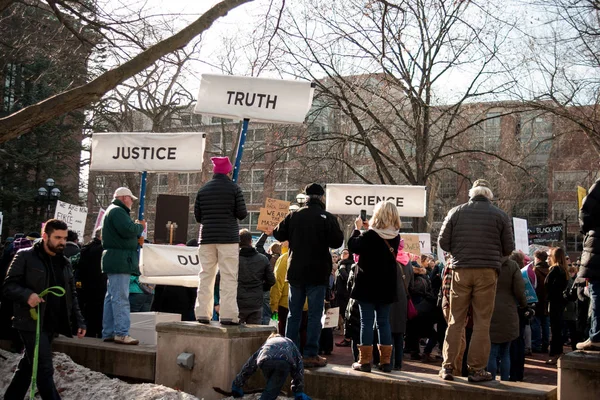 Ann Arbor Michigan 2018 Marcha de la Mujer —  Fotos de Stock