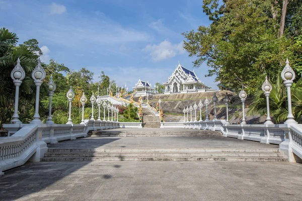 Ват Каео Варарам Известный Искушение Тайланде Красивый Буддийский Храм Центре — стоковое фото