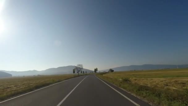 公路超速行驶的车 — 图库视频影像