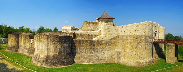 Ruines médiévales de la forteresse de Suceava — Photo