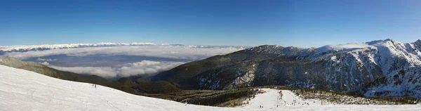 Високогірний гірськолижний курорт — стокове фото