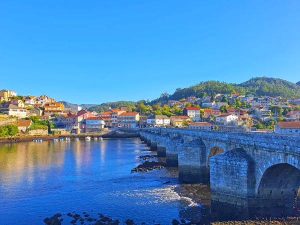 Vecchio ponte galiziano monumento storico — Foto Stock