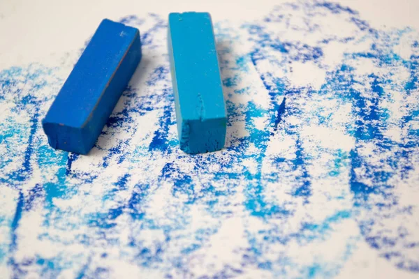 Pastel Azul Sobre Fondo Blanco Con Patrón — Foto de Stock