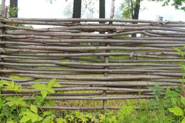 Ukraynalı geleneksel hasır ahşap çit