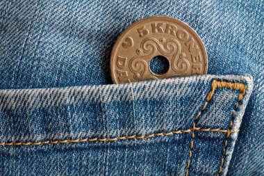 Danimarka jeton mezhebi 5 Kronu (taç) eski mavi aşınmış kot kot pantolon cebinde olduğunu.