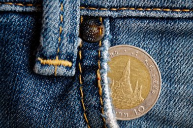 Euro para cebinde 20 euro cent bir mezhebi ile eski kot kot pantolon giyilir