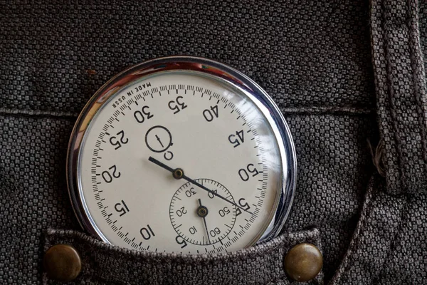 Antika antika kronometre, eski kahverengi kot pantolon cebinde değeri ölçü zaman, eski saati ok dakika, ikinci doğruluk Zamanlayıcı kaydı — Stok fotoğraf