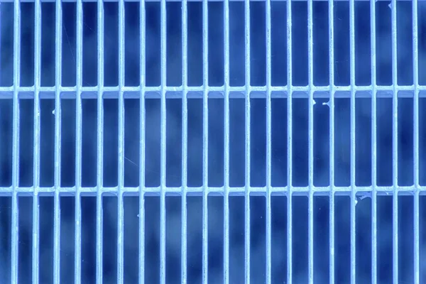 Treillis moulu en acier ultra bleu. Texture en acier inoxydable, fond pour site web ou appareils mobiles — Photo