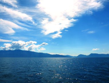 Yunanistan 'da ada manzarası.