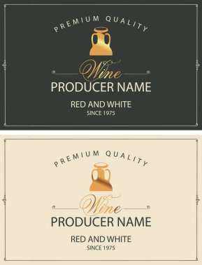 Altın sürahi ile iki vektör şarap etiketi