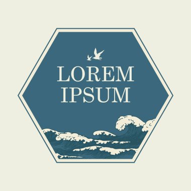Altıgen şeklinde taşıyıcı pankart, el çizimi dalgalar, gökyüzünde beyaz martılar ve yazı için bir yer. Eski tarz deniz veya okyanus fırtınalı dalgalarla dekoratif illüstrasyon