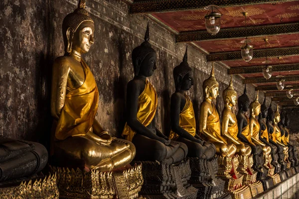Statua Buddha Buddha Vecchio Tempio Tempio Thailandia Punto Riferimento Della — Foto Stock