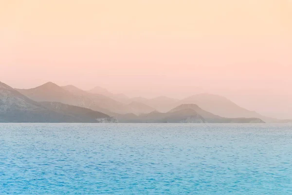 Wonderful Scenic Seascape Background Natural Dramatic Orange Sunrise Mountain Hills — Stock Photo, Image
