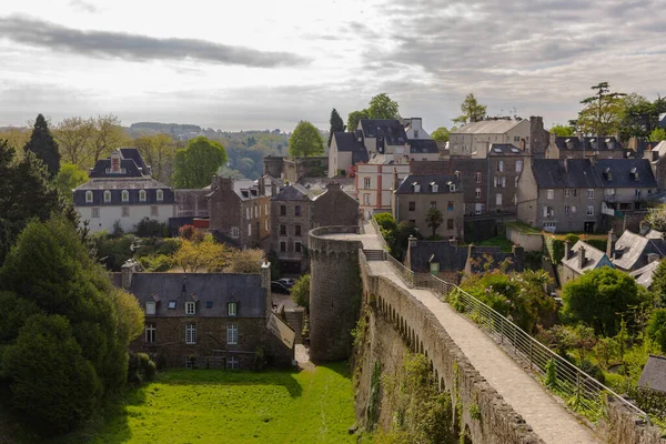Dinan Frankreich April 2017 Schönes Mittelalterliches Französisches Dorf Mit Steinhäusern — Stockfoto