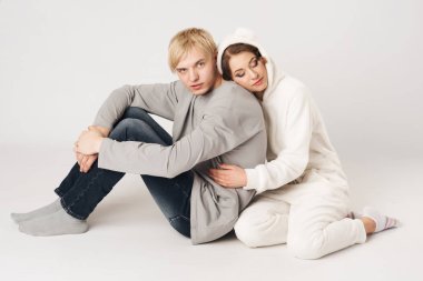 aşık, mutlu erkek ve kız Sevgililer günü