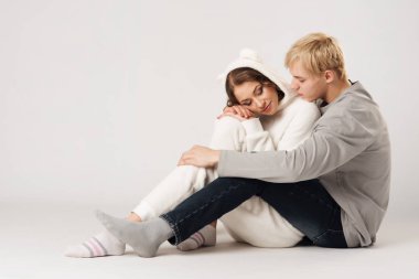 aşık, mutlu erkek ve kız Sevgililer günü