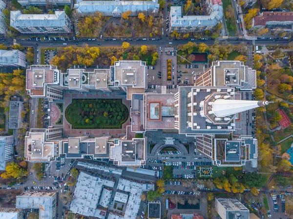Flygfoto Över Höstens Moskva Och Triumph Palace Royaltyfria Stockfoton