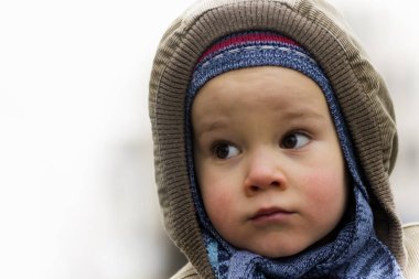 Küçük çocuk portresi