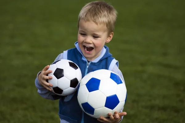 子供のサッカー ロイヤリティフリーのストック画像