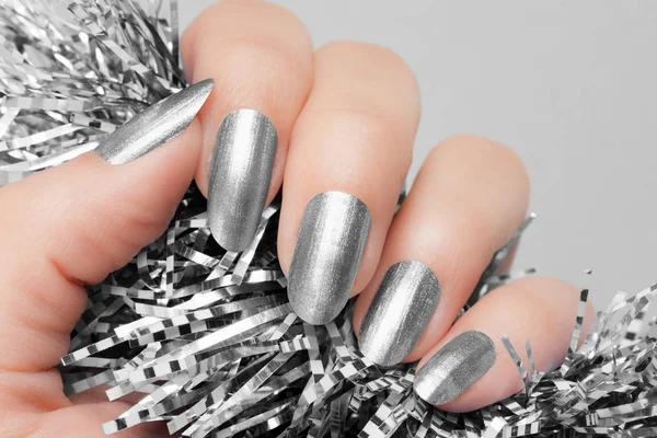 Silver nails manicure — Stock Photo, Image