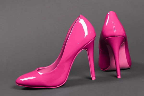 Chaussures à talons hauts roses — Photo