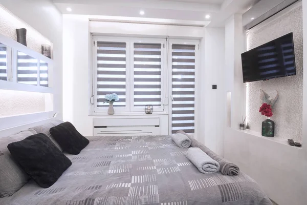 Mooie Kleine Slaapkamer Klein Appartement Modern Wonen Huishoudelijk Leven Thuis — Stockfoto