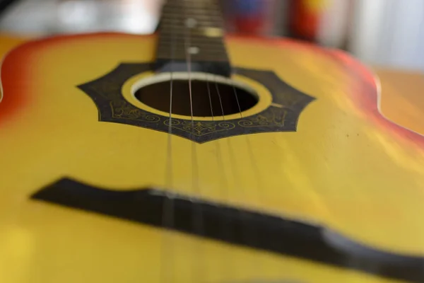 Nahaufnahme einer Gitarre — Stockfoto