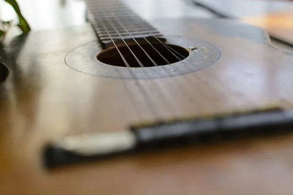 Nahaufnahme einer Gitarre — Stockfoto