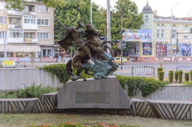Dobrich, Bulgaristan, 3 Ağustos 2015, City Park st. Georges anıt