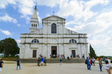 Rovinj, Hırvatistan, 27 Eylül 2017: Turist ziyaret Kilisesi