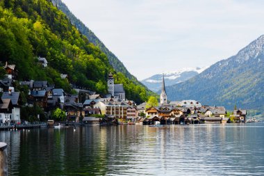 Avusturya, Hallstatt tarihi köy. Unesco dünya mirası alanı, eski Avrupa mimarisi. Hallstatt ikonik dünya simgesidir..