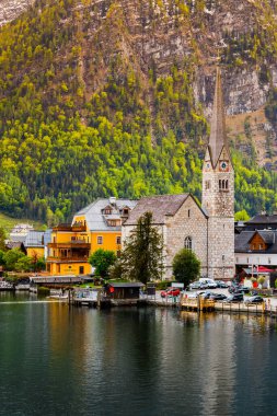 Avusturya, Hallstatt tarihi köy. Unesco dünya mirası alanı, eski Avrupa mimarisi. Hallstatt ikonik dünya simgesidir..