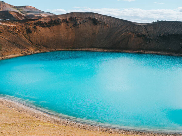 Geothermal crater
