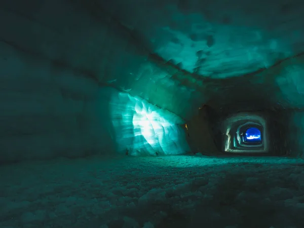 Grotta di ghiaccio — Foto Stock