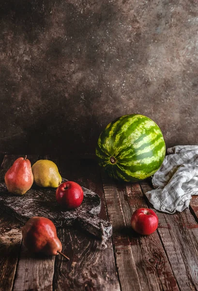 Vattenmelon och päron — Stockfoto