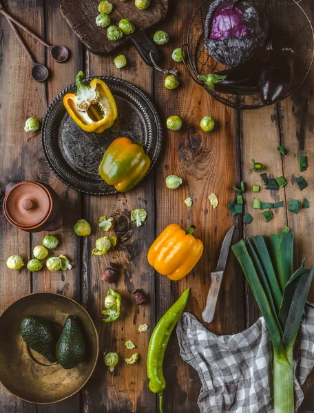 Pimientos y coles de Bruselas — Stock Photo