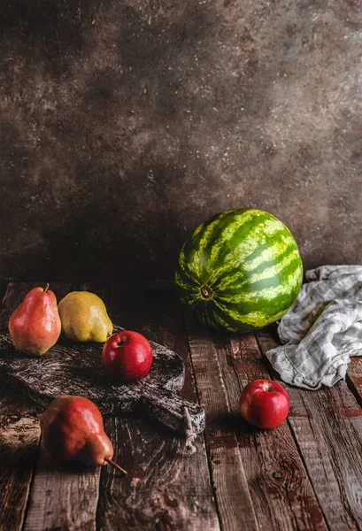 Wassermelone und Birnen — Stockfoto