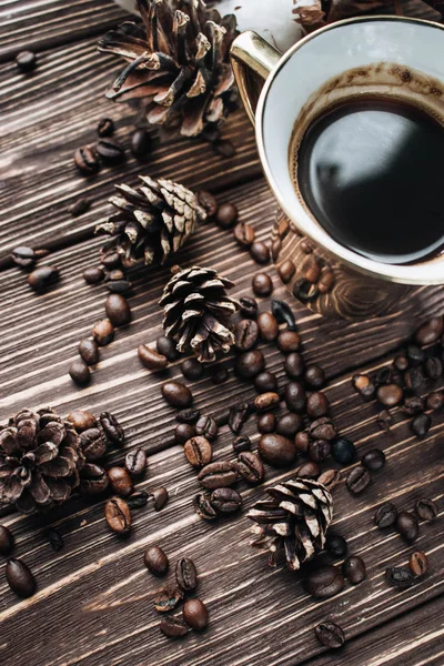 Close View Roasted Coffee Beans Cup Coffee Pine Cones — Stock Photo, Image