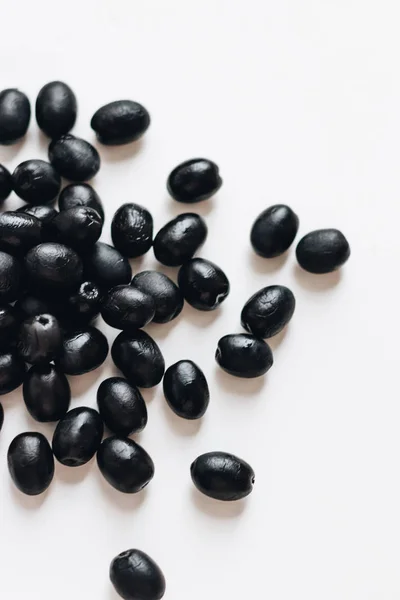 Pile Delicious Black Olives White Background — Stock Photo, Image