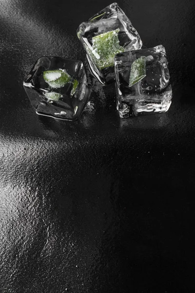 Ice Cubes Frozen Aloe Black Background — Stock Photo, Image