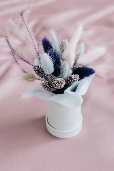 Vacker Blommig Dekoration Med Exotiska Blommor Vas — Stockfoto