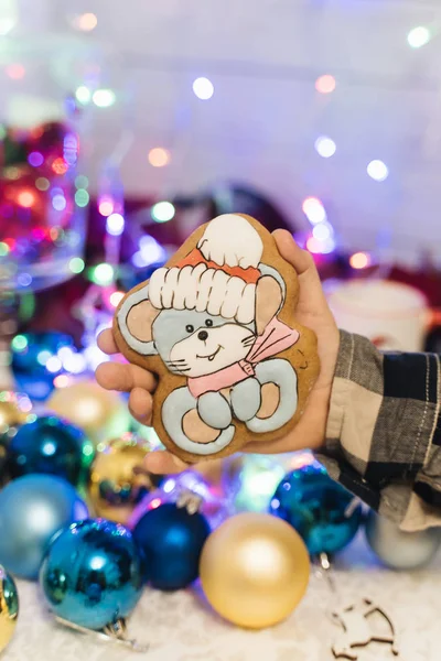 Lebkuchen Der Hand Weihnachtsfeiertage Hintergrund — Stockfoto