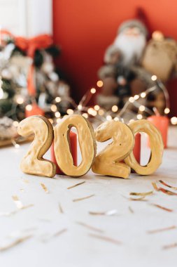 Noel geçmişine karşı zencefilli çörek, Noel havası