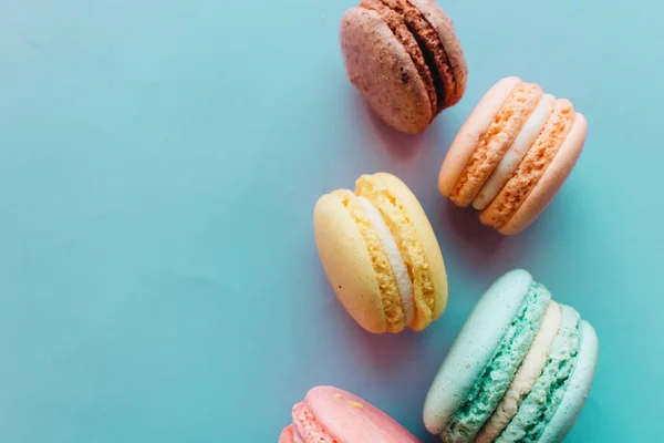 Composition Delicious Colorful Macaroons Blue Background — 스톡 사진