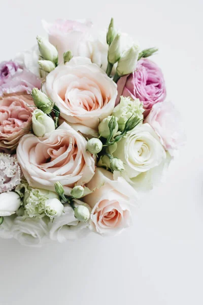 Прекрасный Весенний Букет Розовыми Белыми Нежными Цветами — стоковое фото