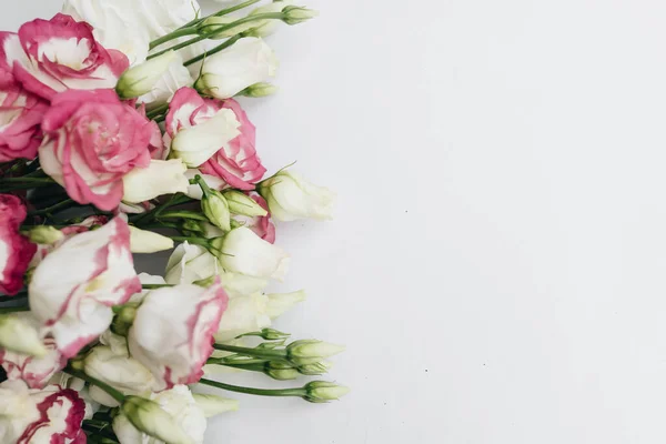 Schöner Frühlingsstrauß Zarte Blumen — Stockfoto