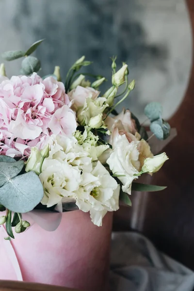 Schöner Frühlingsstrauß Zarte Blumen — Stockfoto