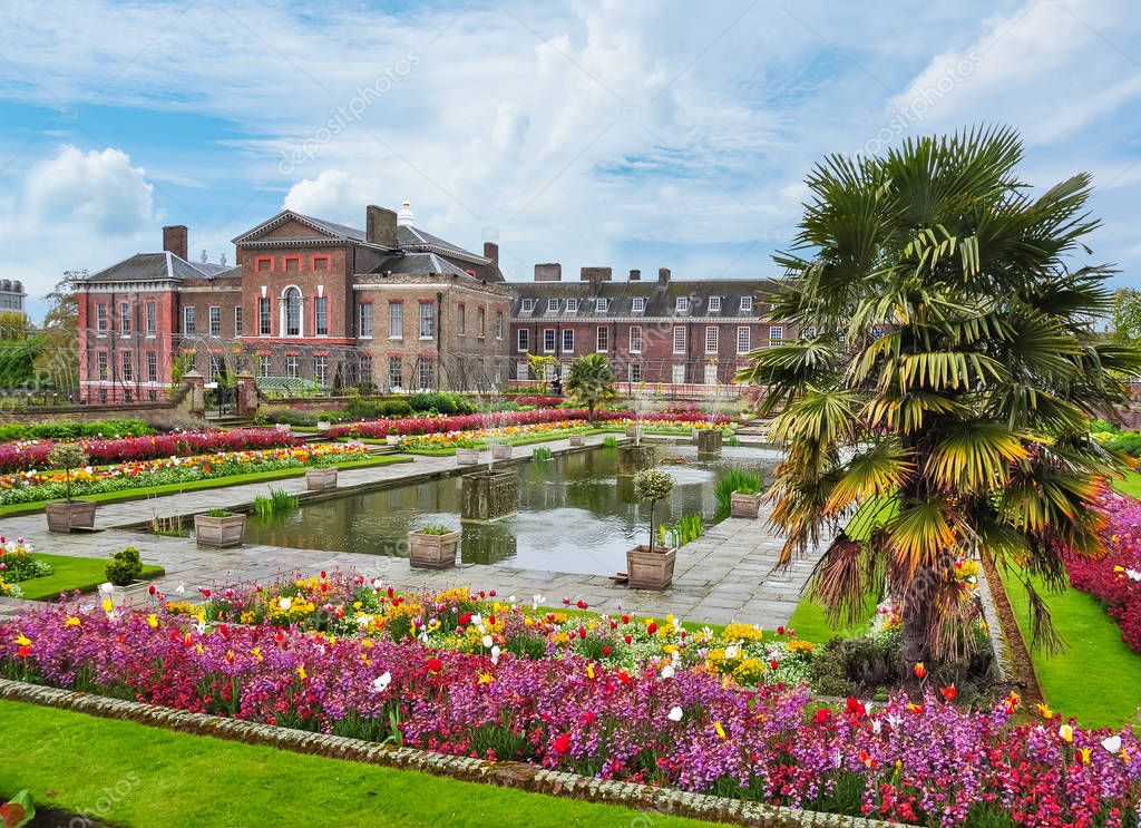 Kensington Palace Garden Spring London Stock Editorial