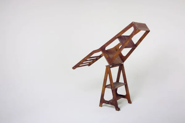 Kovový Šroub Detail Dřevěné Židle — Stock fotografie