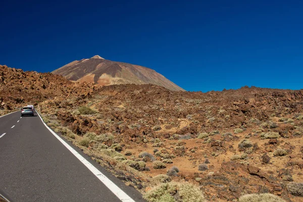 Öken Lonely Road landskap i Volcan Teide National Park, Tene — Stockfoto